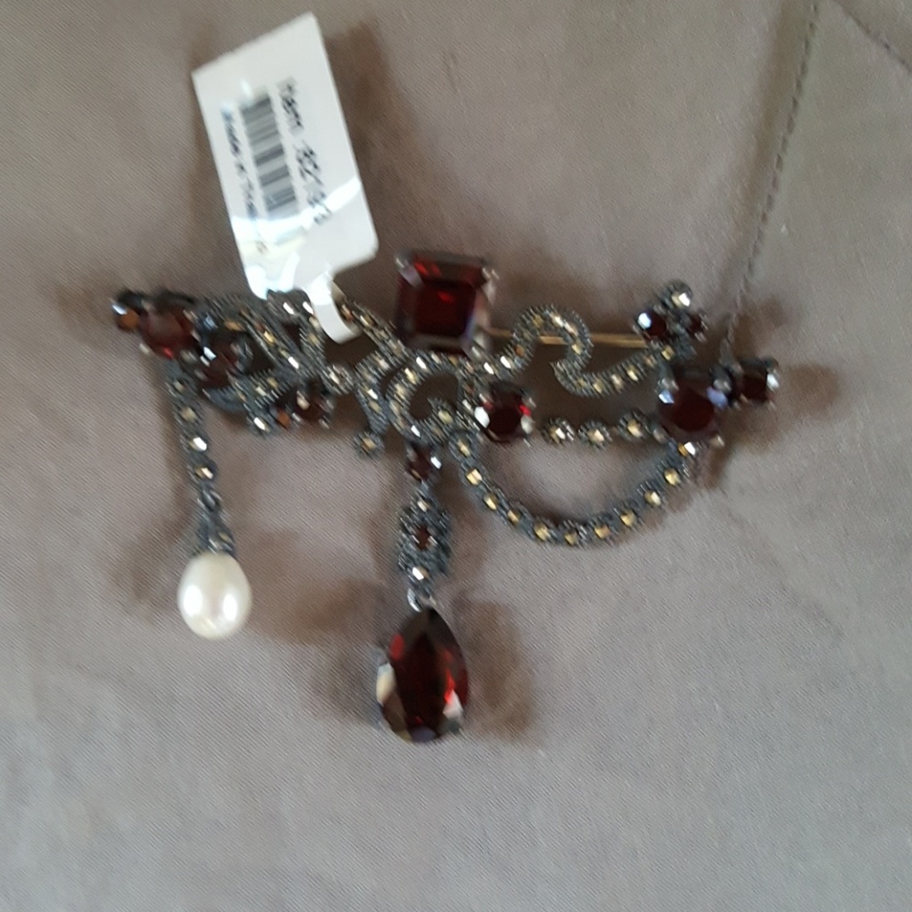 Brooch - Picture 2 of 2